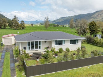 138 Waller Street, Murchison