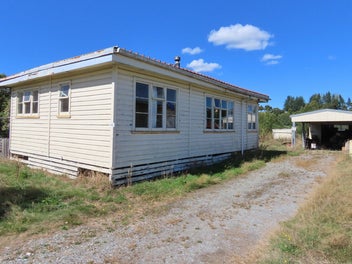 240 Ikamatua, IKAMATUA, TOTARA FLAT