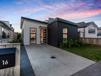 16 Houhora Street, Westgate, Auckland