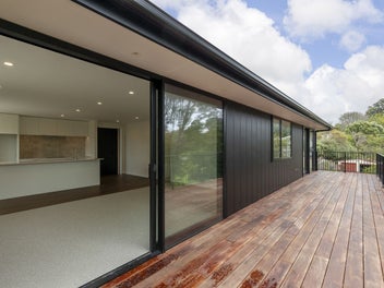 98 South Road, Blagdon, New Plymouth