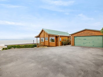 19B Tuawera Terrace, Clifton, Christchurch