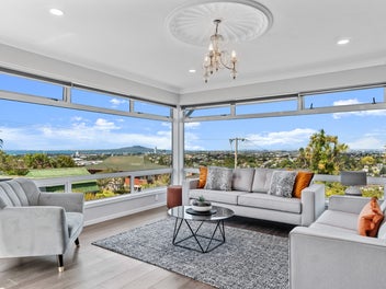 27 High Road, Glenfield, Auckland