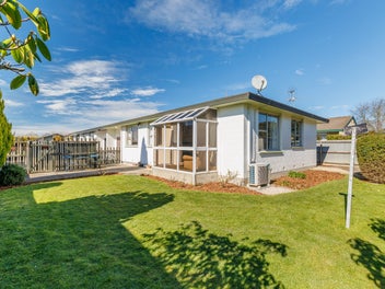 2/49 Sapphire Street, Casebrook, Christchurch