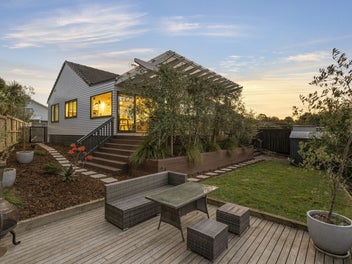 35 Waterbank Crescent, Waterview, Auckland
