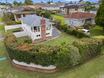 2 Stamford Park Road, Mount Roskill, Auckland