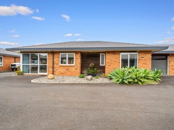 5/33 Clemow Road, Fitzroy, New Plymouth