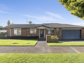 15 Kohanga Road, Mangere Bridge, Auckland