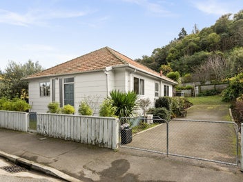 2 Main Street, Hospital Hill, Napier