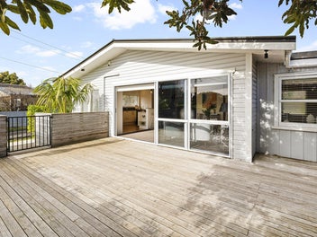 84 Tiraumea Drive, Pakuranga, Auckland