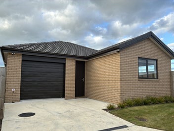 28 Waruhia Crescent, Rototuna North, Hamilton