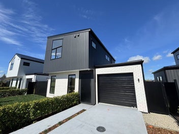 11 Anchorage Drive, Karaka, Papakura