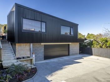 8A Ngaio Street, Strandon, New Plymouth