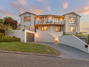 2 Blencathra Place, Westmorland, Christchurch