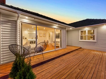 2/167 Beach Haven Road, Beach Haven, Auckland