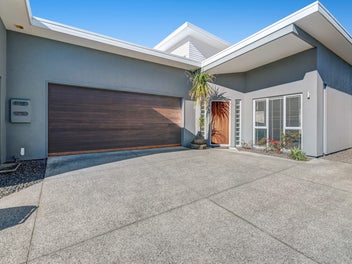 20 Mahoney Drive, Albany, Auckland