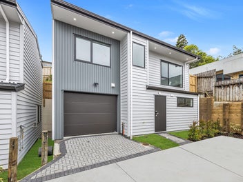 8/50 Tiverton Road, Avondale, Auckland