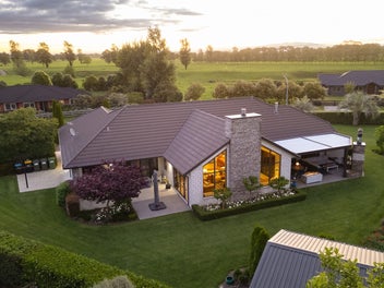 14 Shadbolt Drive, Leamington, Cambridge