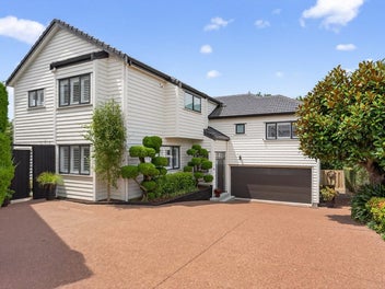 2/8 Calluna Crescent, Totara Heights, Auckland
