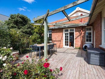 63 Moana Crescent, Musselburgh, Dunedin