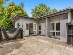 11A Orcades Place, Lynfield, Auckland