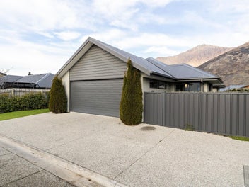 8 Judge and Jury Drive, Lake Hayes, Queenstown