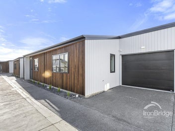 2/35 Leitch Street, Somerfield, Christchurch