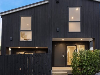72A Weatherly Road, Torbay, Auckland