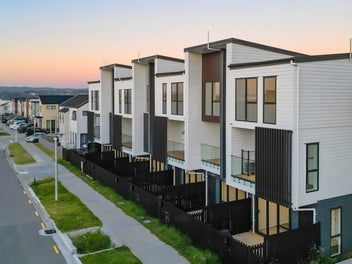 6/10 Scott Road, Hobsonville, Auckland