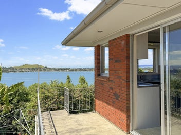 54A Seacliffe Road, Hillsborough, Auckland