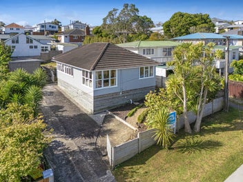 38 Puriri Street, Helensville, Helensville