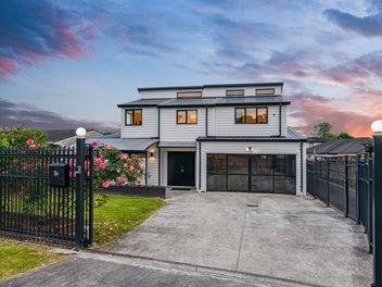 5A Woodside Road, Massey, Auckland