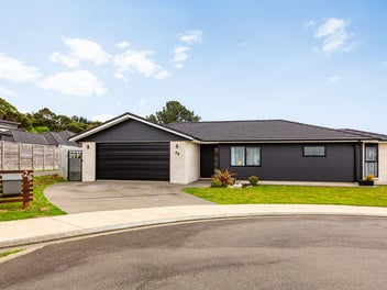 29 Topsail Way, Whitby, Porirua