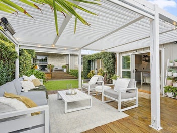 90 Crawford Avenue, Mangere Bridge, Auckland