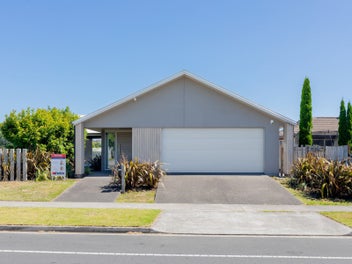 299 Carmichael Road, Brookfield, Tauranga