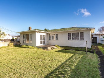 67 Thatcher Street, Castlecliff, Whanganui