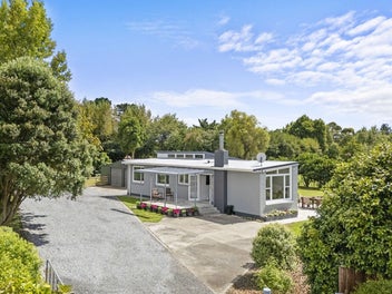23 Hennesey Road, Palmerston North