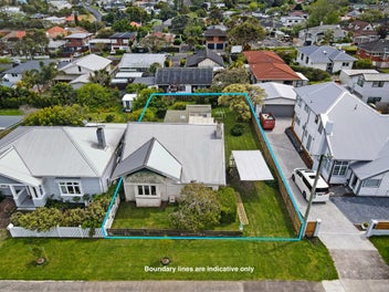 16 Egremont Street, Belmont, Auckland