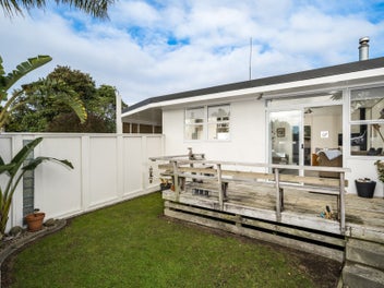 1/4 Tahara Crescent, Mount Maunganui
