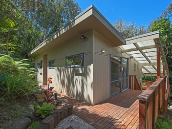 43 Albert Crescent, Ostend, Waiheke Island