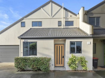 4/42 Champion Street, Edgeware, Christchurch