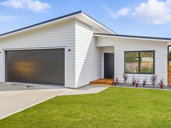 16 Te Awahohonu Lane, Ōtaki