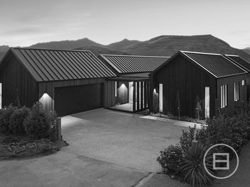8 Stockyard Lane, JACKS POINT, QUEENSTOWN