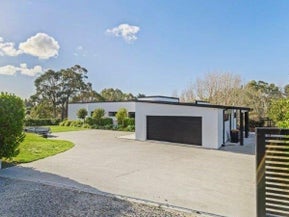 111 Polson Hill Drive, Palmerston North
