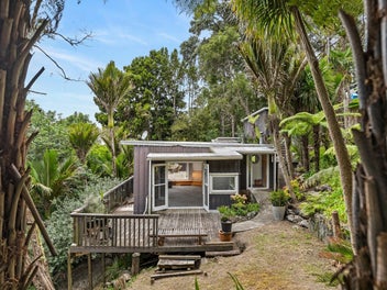 2A Opou Road, Titirangi, Auckland