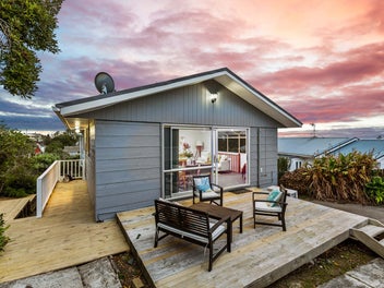 10 Beauchamp Drive, Massey, Auckland