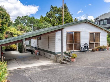 284 Beach Road, Campbells Bay, Auckland