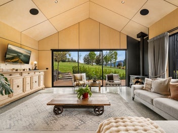 37 Pendeen CRES, Jacks Point, QUEENSTOWN