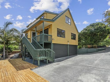 1/254 Sturges Road, Henderson, Auckland