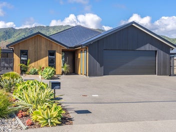 17 Kaiwaru Place, Waikanae, Waikanae