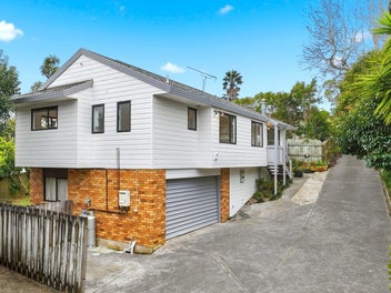 2/57 Howe Street, Howick, Auckland
